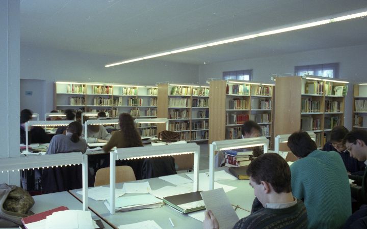 1989 biblioteca 3