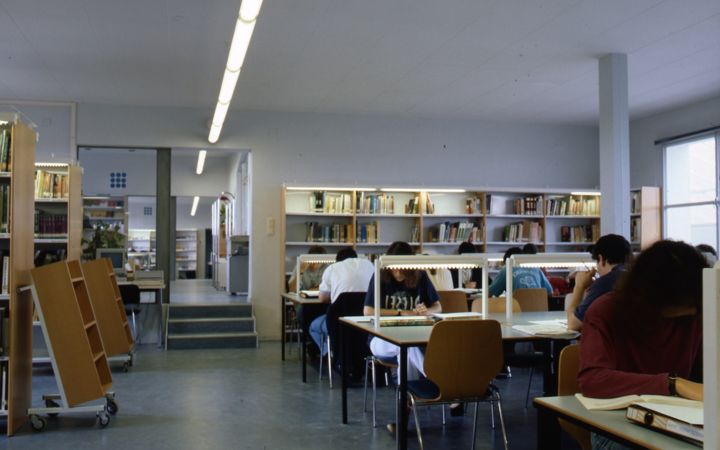 1989 biblioteca 7