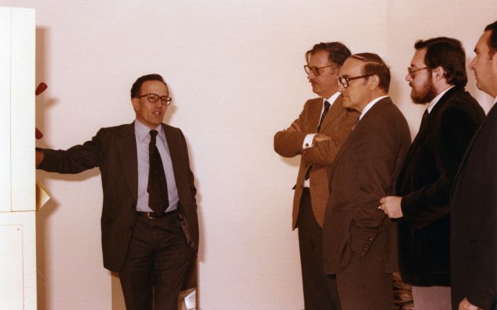 1980 visita conseller economia 15